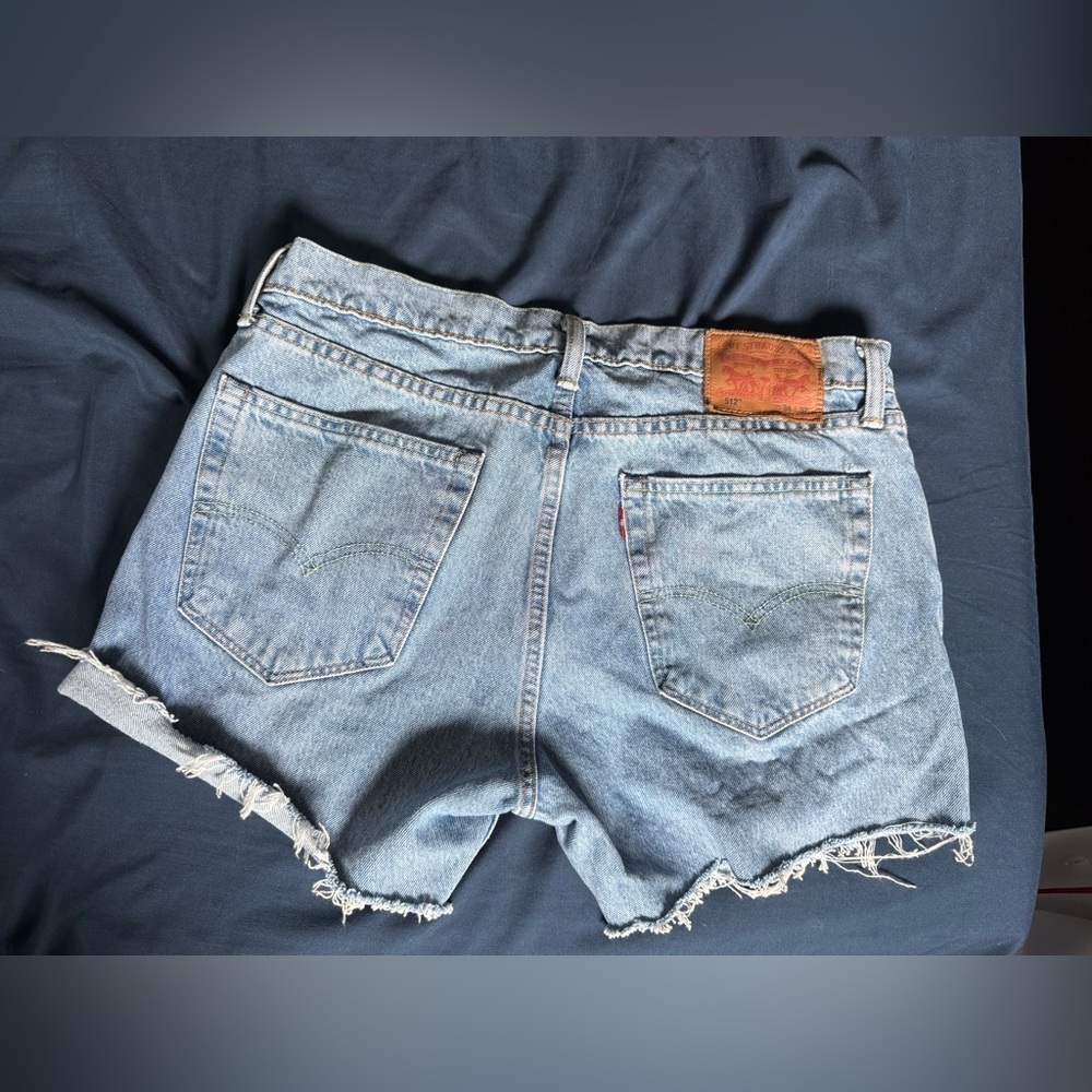 Levi's 512 Cut Off Denim Shorts Mens Womens Frayed Size 34” Waist - Picture 3 of 7